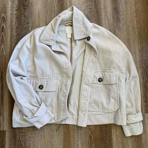 H&M Women’s Light Coat. Used, Great Condition. Medium Size.